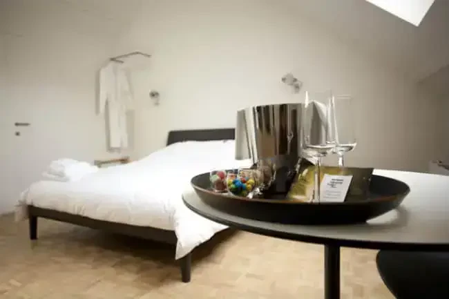 B&B Yellow Submarine