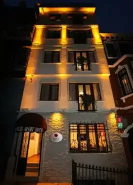 Three Apples Apart Hotel