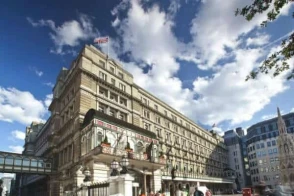 Cruz Clermont Londres Charing
