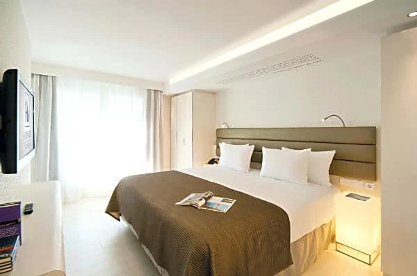 Eurostars Book Hotel