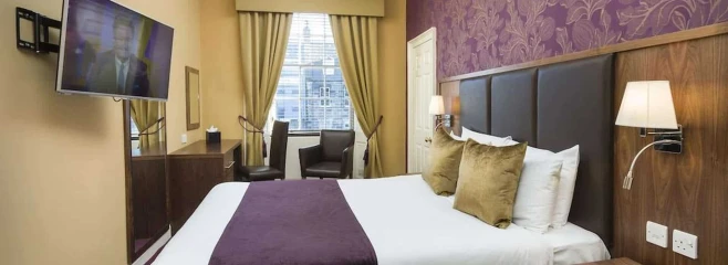 Ballantrae Hotel