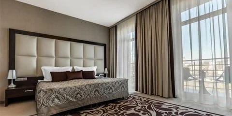 Queen Boutique Hotel