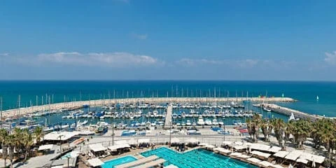 Leonardo Art By The Beach Tel Aviv main Leonardo Gordon Beach