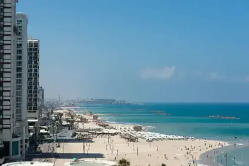 Leonardo Gordon Beach