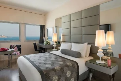 Leonardo Gordon Beach