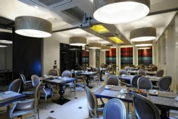 Carnival Palace Hotel