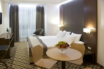 Central Hotel