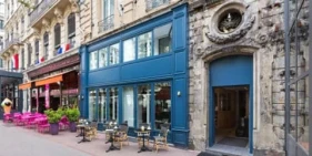 Hotel Silky av HappyCulture