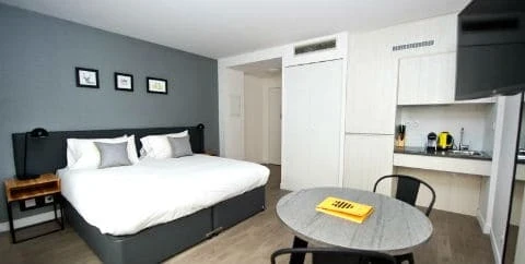 Staycity Aparthotels Centre Vieux Port main 2