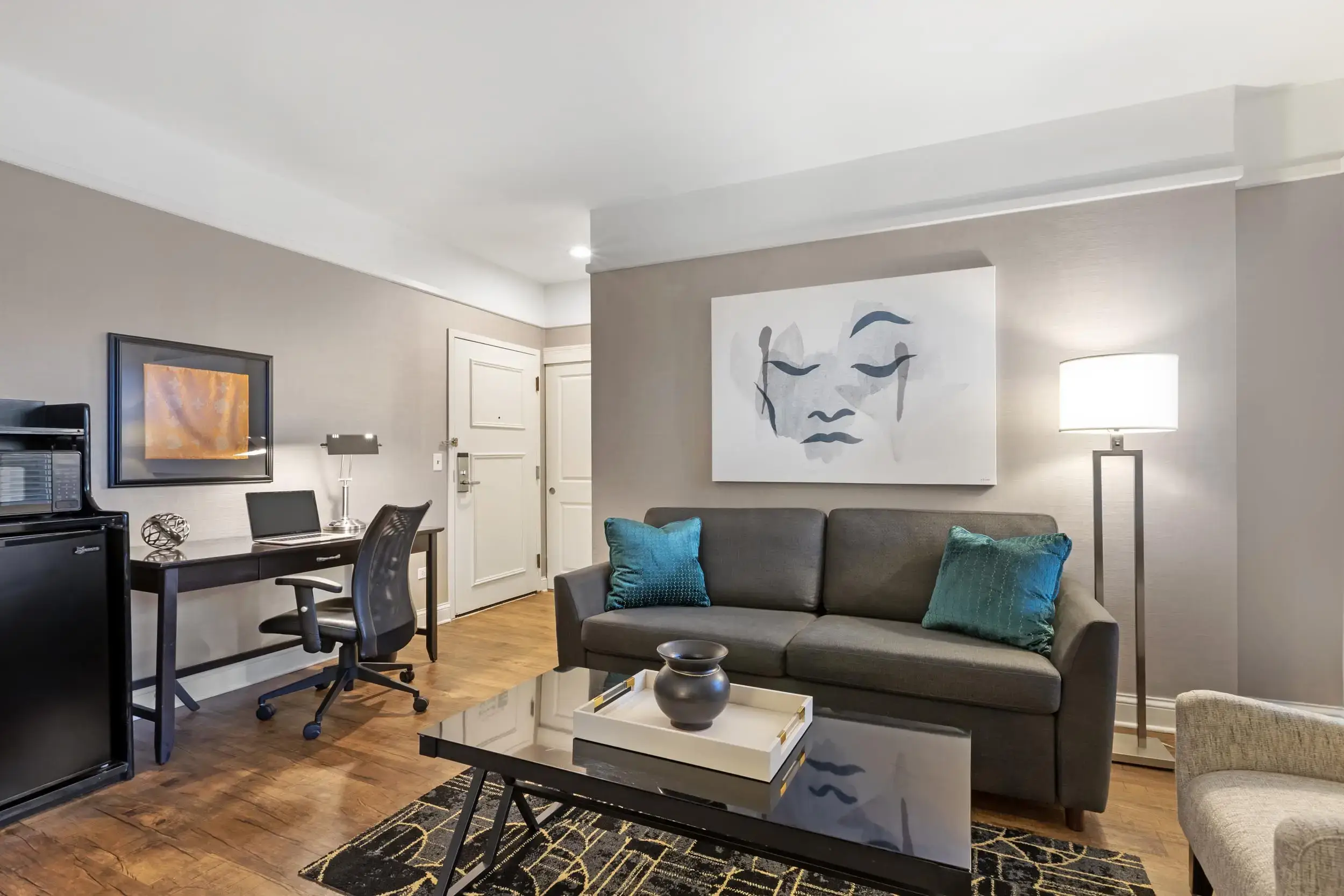 Best Western Plus Hawthorne Terrace Hotel