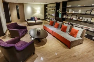 Hotel 53