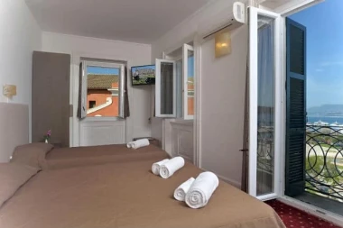 Konstantinoupolis Hotel