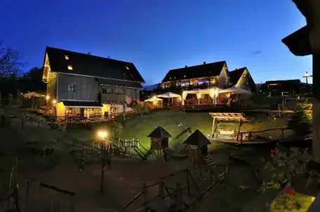 Ethno Houses Plitvica Selo