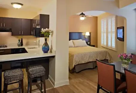 Best Western Plus Hawthorne Terrace Hotel