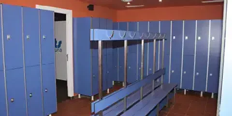 Parrots Sauna - CLOSED