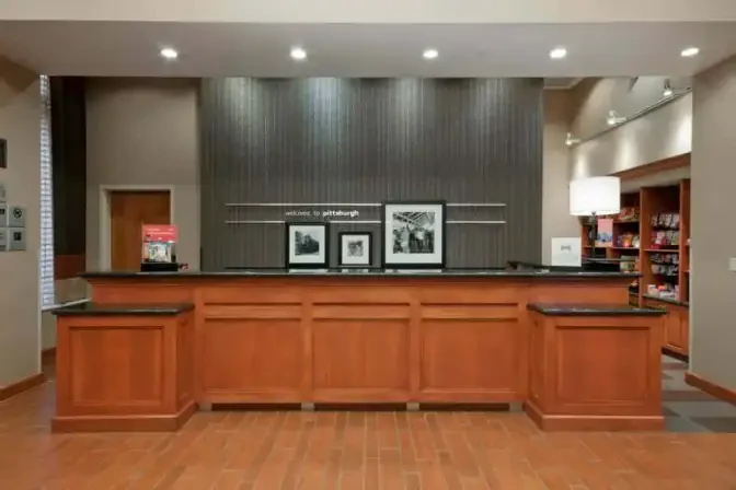 Hampton Inn and Suites Hotel Pittsburgh Pennsylvania