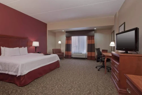 Hampton Inn and Suites Pittsburgh Downtown