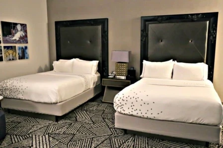 Renaissance Pittsburgh Hotel Pennsylvania