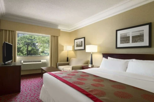 Ramada Plaza Toronto Ramada Plaza Toronto