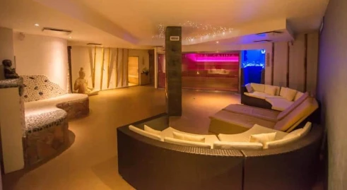 Royal Astrid Hotel
