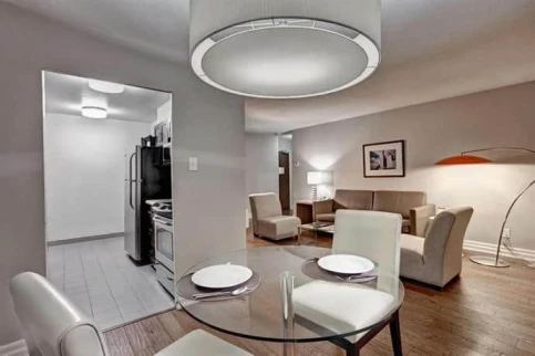 Town Inn Suits Toronto