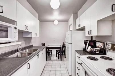 Town Inn Suits Toronto