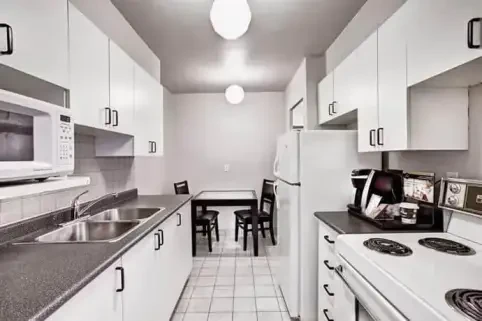 Town Inn Suits Toronto