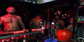 E20 Bar des Croisières Gay Entre Paris Eaux Paris