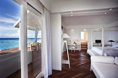 Diamonds Thudufushi