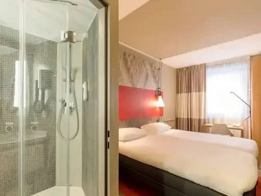 Ibis Geneve Centre Lac