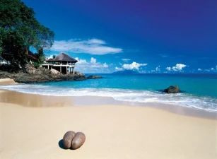 Sunset Beach Hotel Glacis De Seychellen