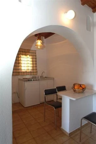 Sahas Studios Tourlos