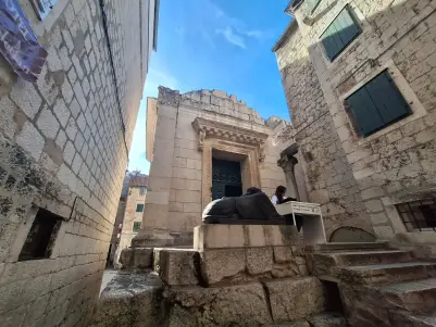Split Tour Gay History Queer Roman Emperors and LGBTQ+ Struggle
