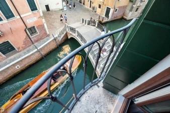 Liassidi Wellness Suites Venice