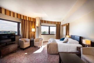 Qubus Hotel