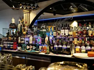 M+M Bar