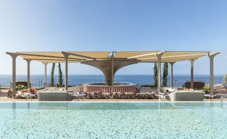 Next Hotel - Gay-friendly hotel in Madeira
