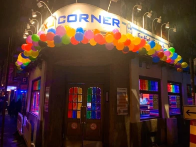 ExCorner