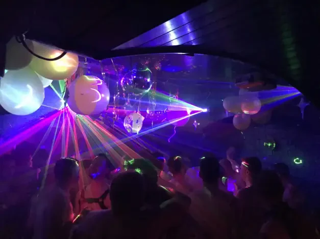 TRADE Club - (CLOSED)