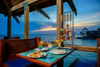 Avila Beach Hotel
