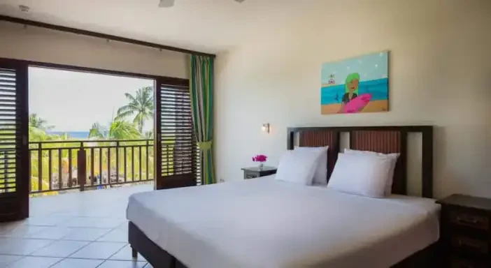 Lions Dive Beach Resort