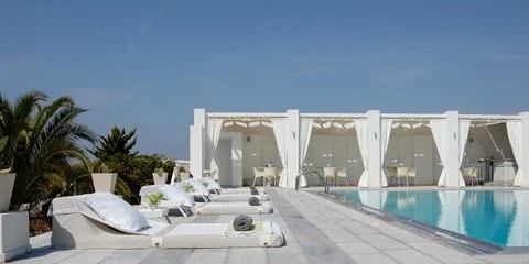 Geranium Gay Residence