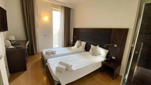 Klick Hotel