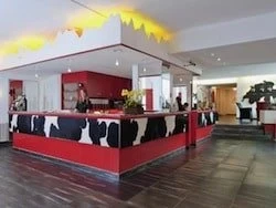 Leoneck Hotel