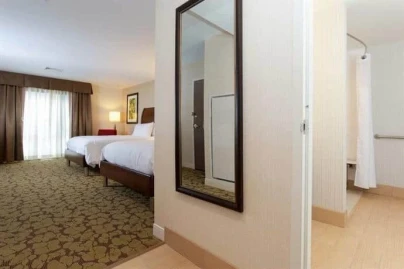 Hilton Garden Inn Burlington Downtown