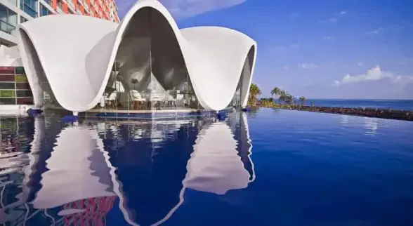 La Concha Renaissance San Juan Resort