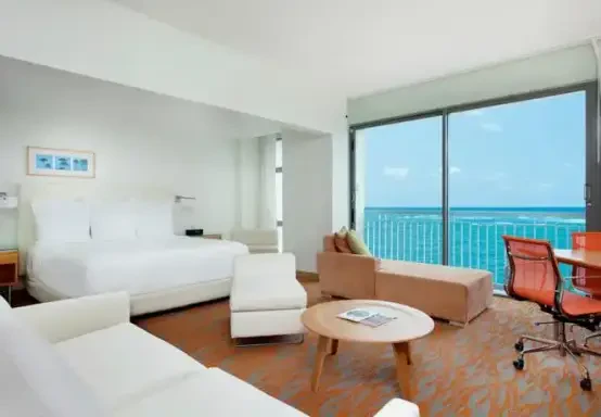 La Concha Renaissance San Juan Resort