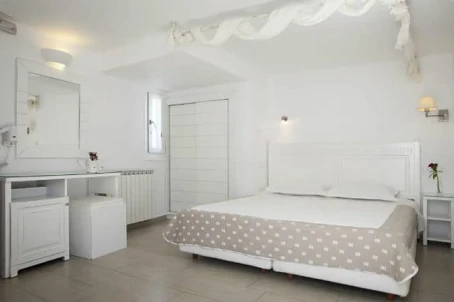 Carbonaki Hotel