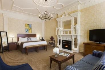 Chateau Versailles Montreal