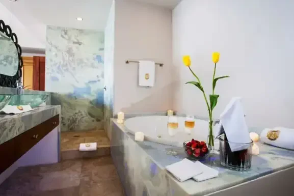 Vallarta Shores Condohotel